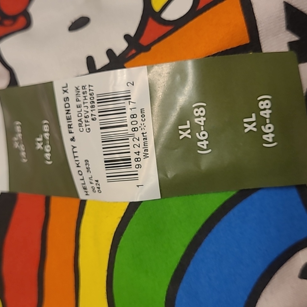 NWT Hello Kitty Light Pink Mens  Tee with Rainbow Design Size XL 46/48 - Picture 3 of 4